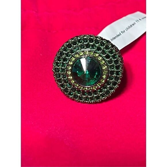 Kurt Geiger NWT Pave Emerald Octavia Ring Size 6 - Picture 2 of 8